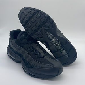 Nike Air Max 95 Essential Men's Black/Black-Dark Grey CI3705-001 NWOB